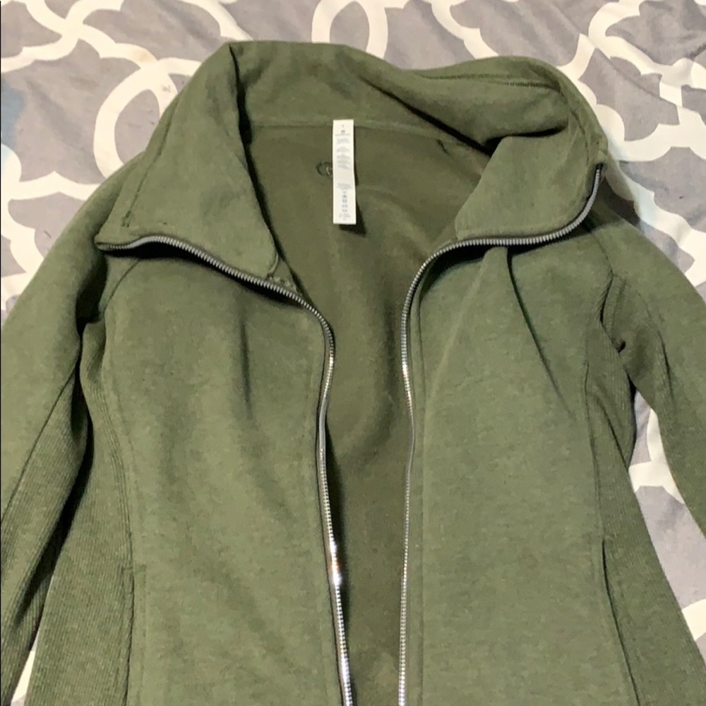 Lululemon sweater